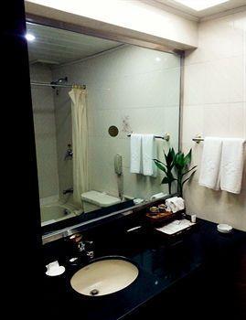 Jinhua Hotel Guangxi Нанинг Екстериор снимка
